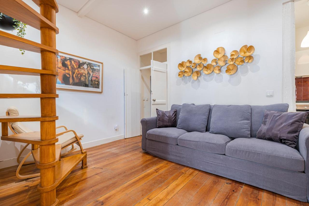 Alfama 2Bdr Duplex Apartment W/ Balcony By Lovelystay Lissabon Buitenkant foto
