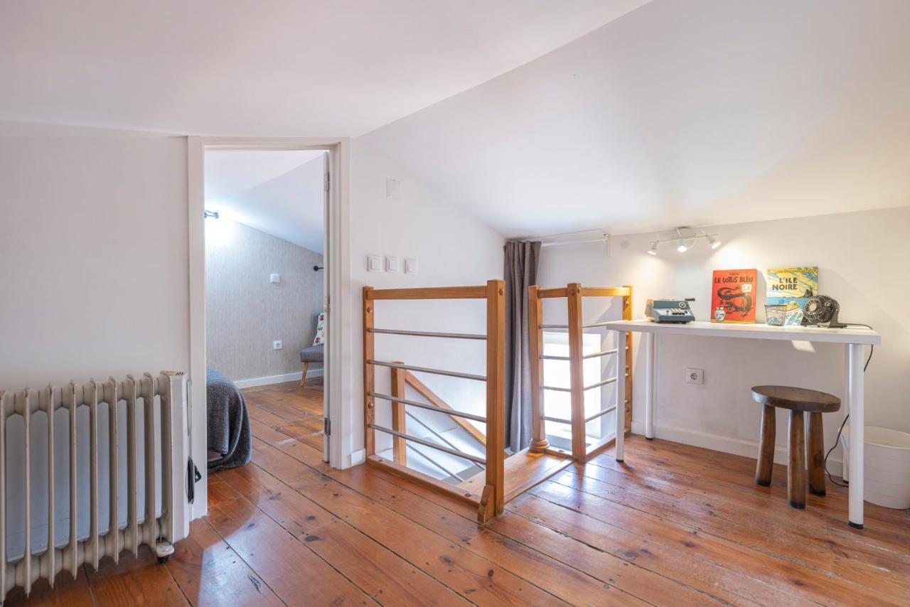 Alfama 2Bdr Duplex Apartment W/ Balcony By Lovelystay Lissabon Buitenkant foto